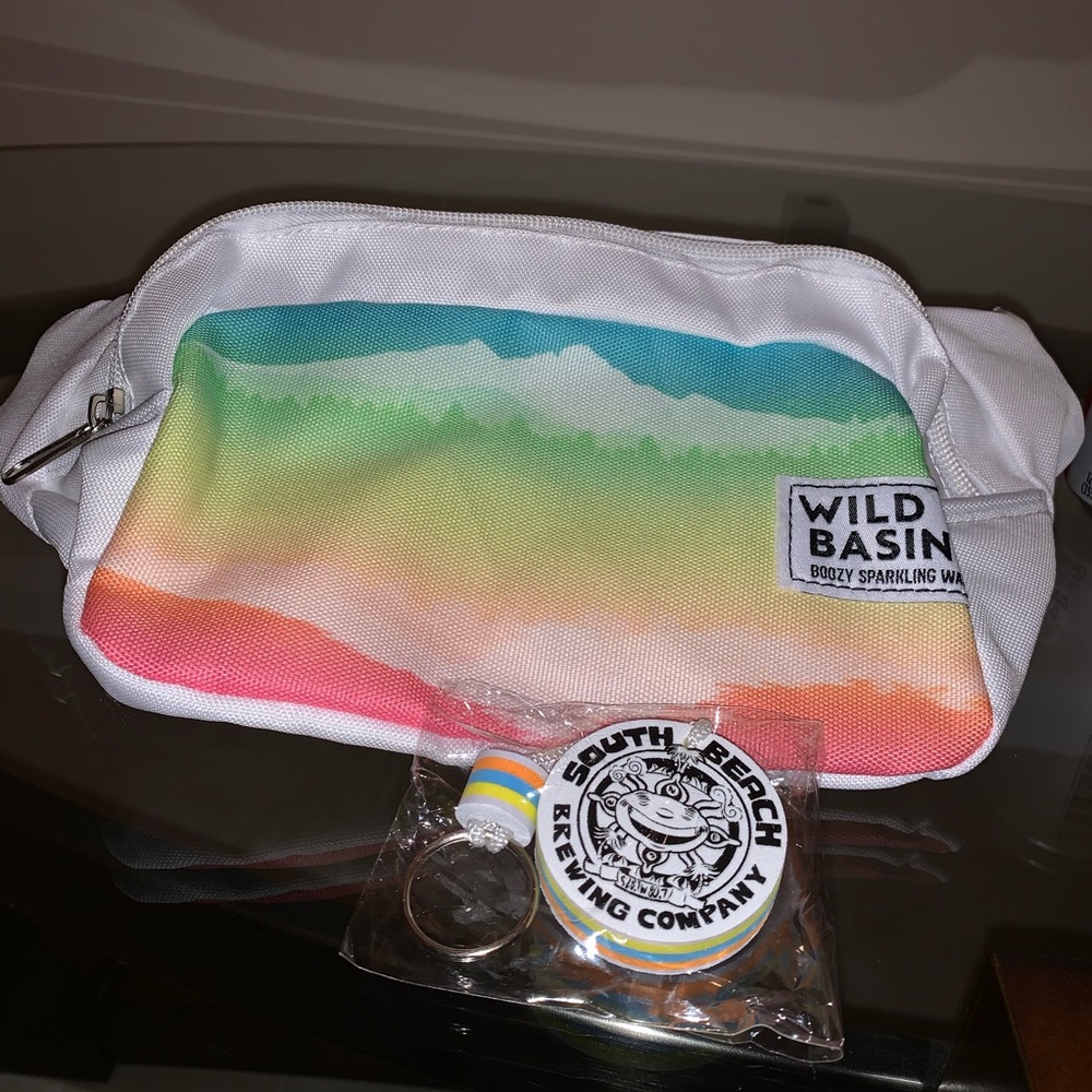 WILD BASIN FANNY PACK WITH FREE KEY CHAIN